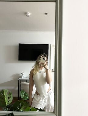 Bella VIP  Onlyfans pictures